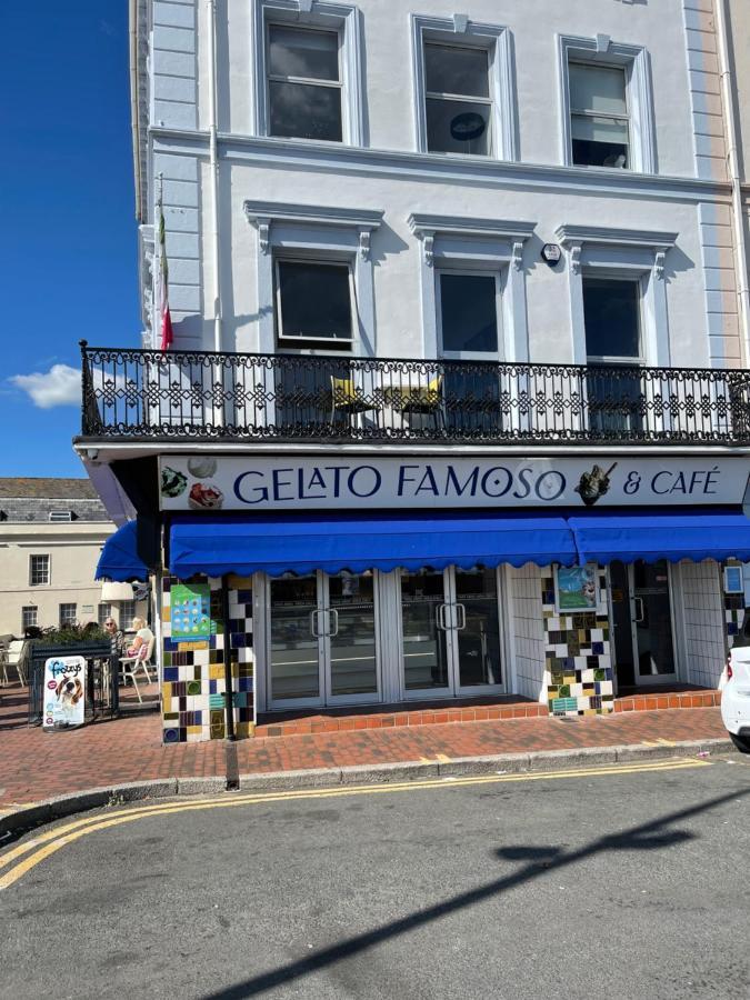 "The Parlour" Seafront Apartment Eastbourne Bagian luar foto
